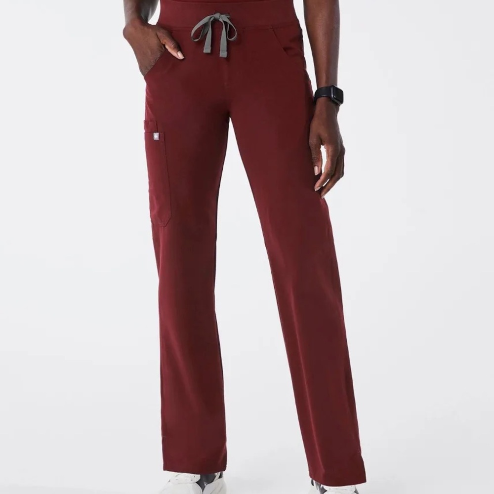 Figs Women’s Kade Cargo Scrub Pant in Burgundy, Size L
